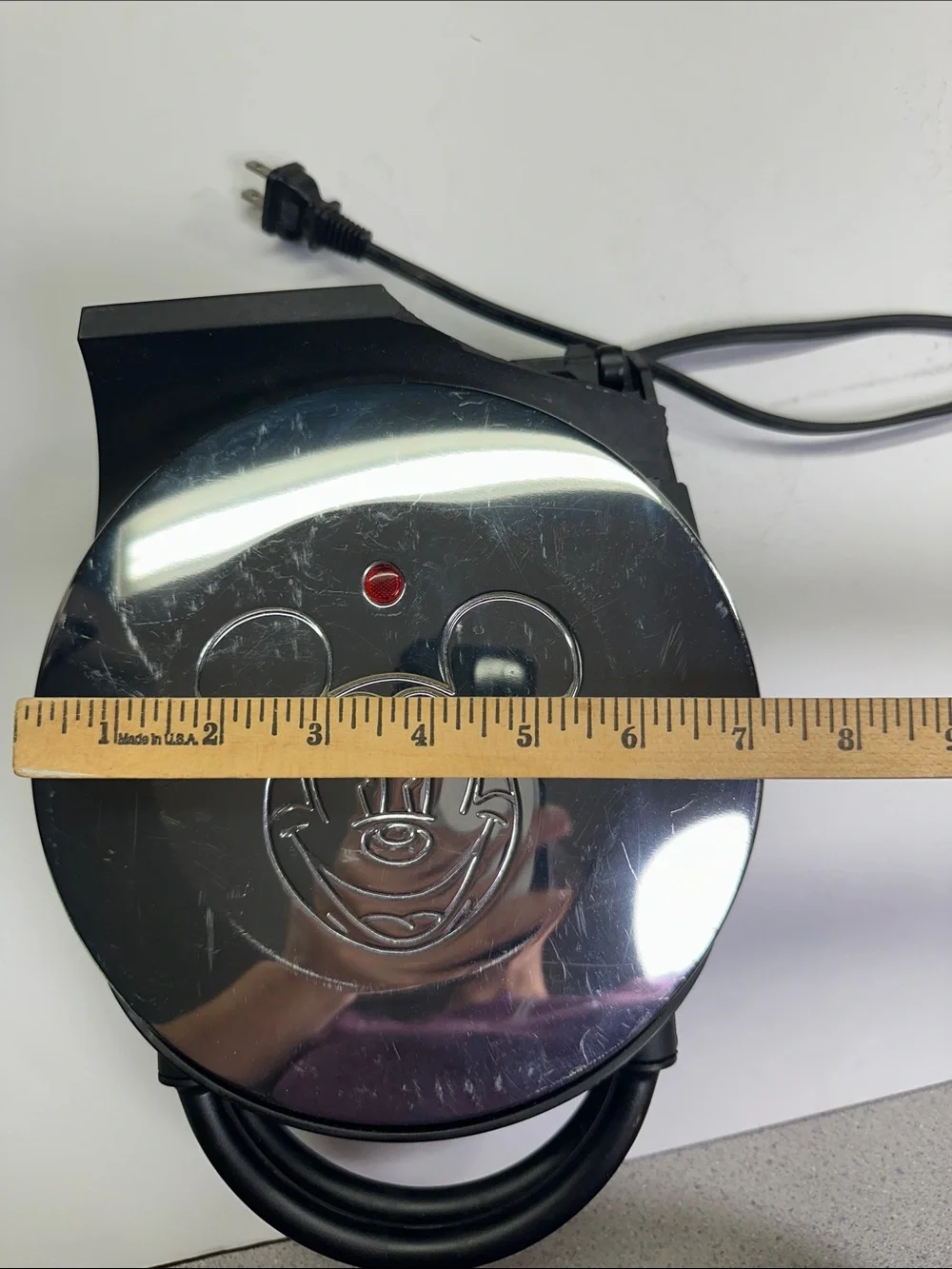 VillaWare Mickey's Single Waffler, Chrome Breakfast Waffle Maker Cosmetic Damage